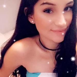 Meet your Posher, Aracelli